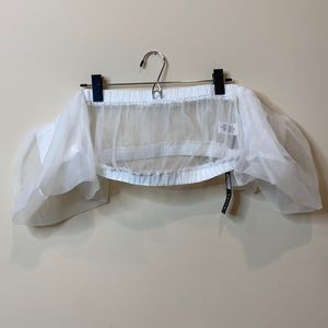 Voila ivory puff sleeved crop top